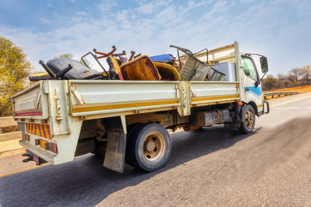 Best Yard Waste Removal  in St Marys, WV